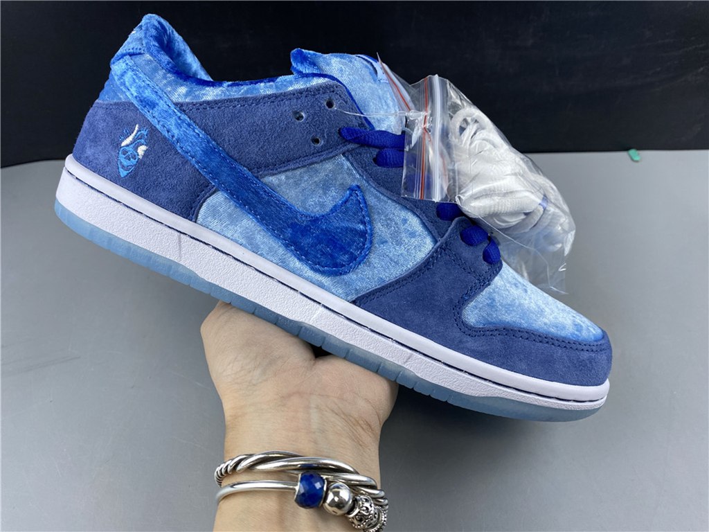 Strangelove x NK Sb Dunk Low 2020